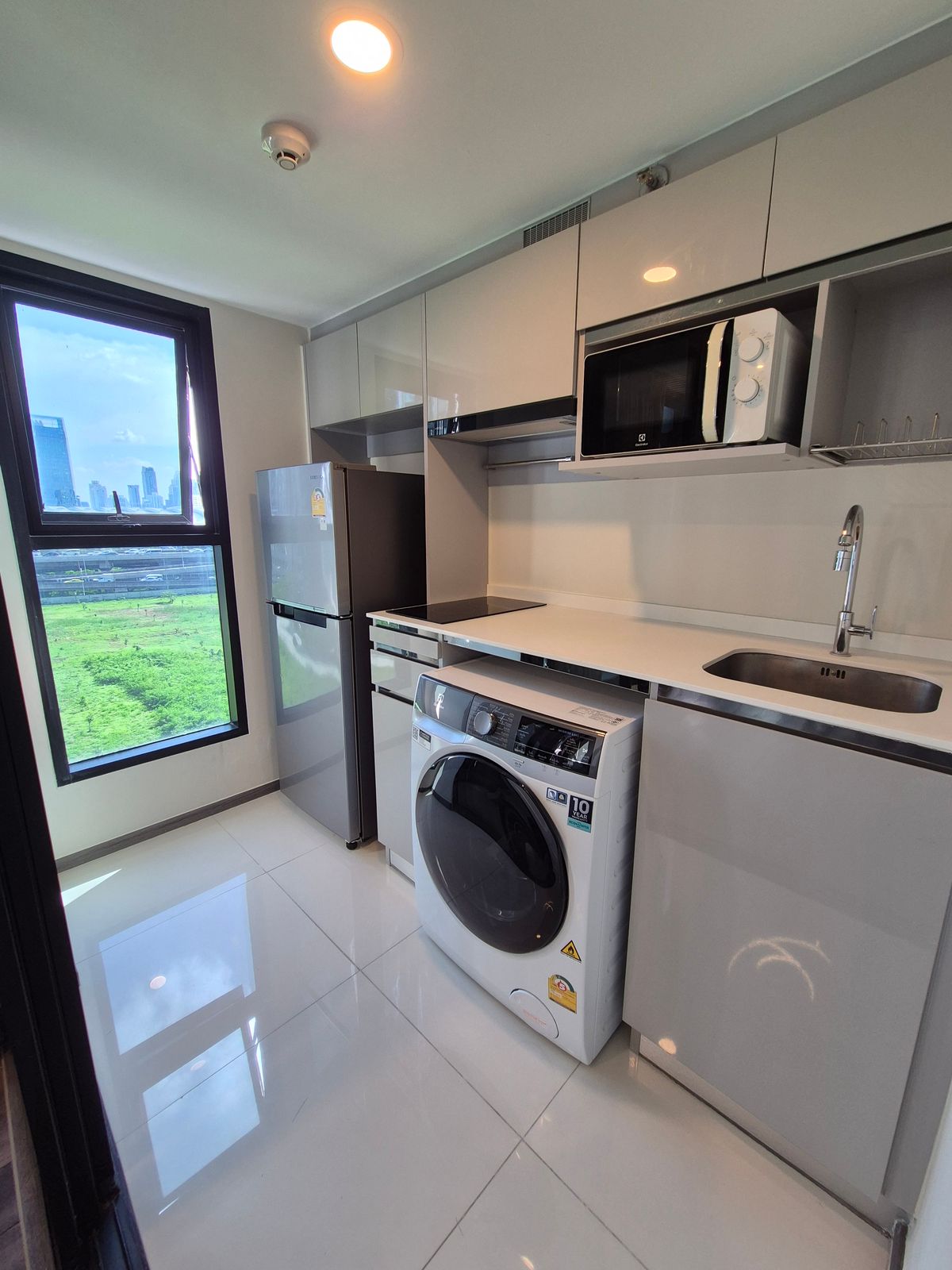 For SaleCondoRama9, Petchburi, RCA : ( BEST PRICE !! ) Condo for sale, Duo Space, 2 bedrooms, 42 sqm. Knightsbridge Space Rama 9, near MRT Rama 9.