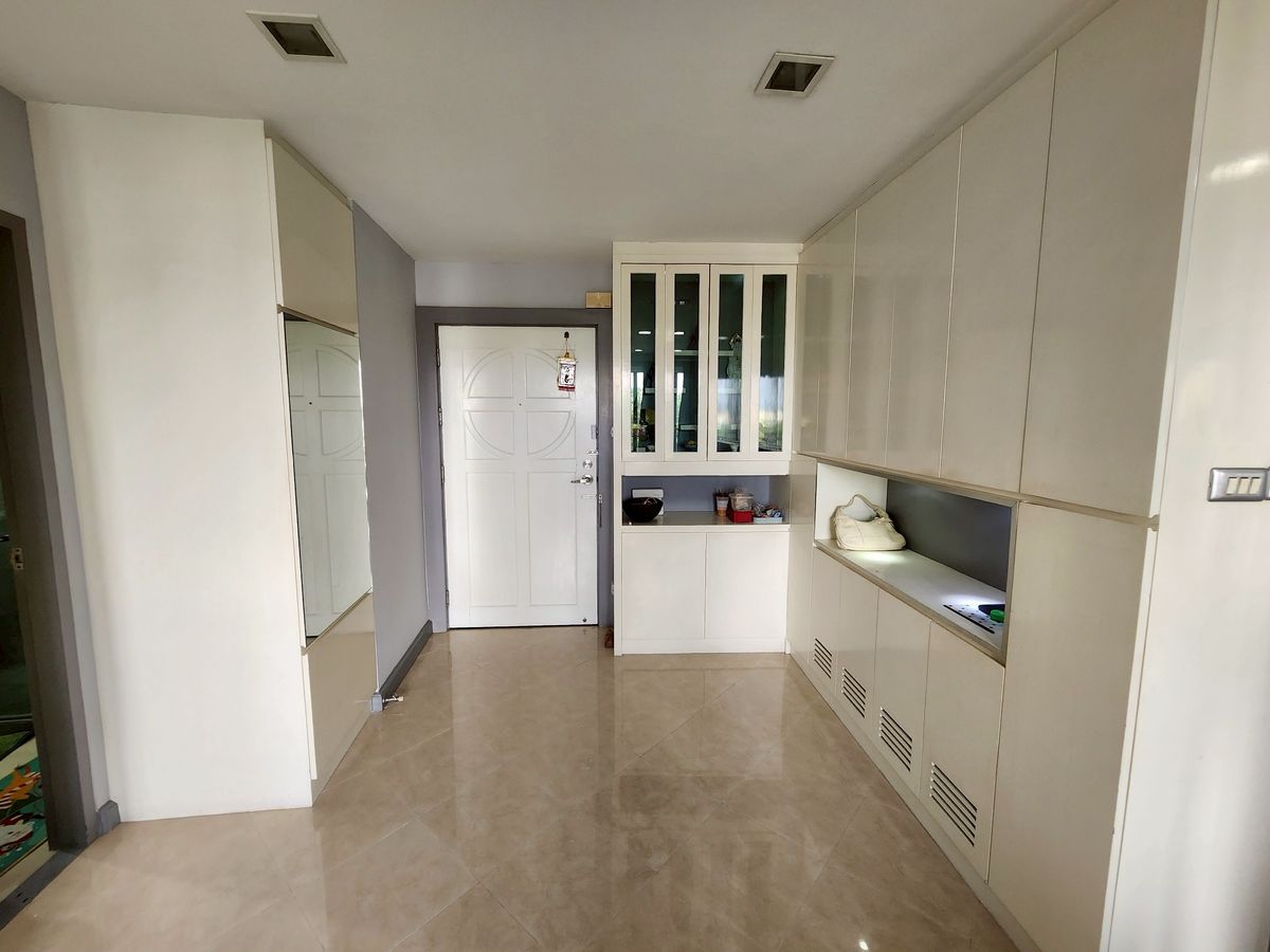 ขายคอนโดพระราม 3 สาธุประดิษฐ์ : ขาย คอนโดหรูติดแม่น้ำเจ้าพระยา ริเวอร์ เฮเว่น คอนโด ใจกลางย่านเจริญกรุง วิวสวย