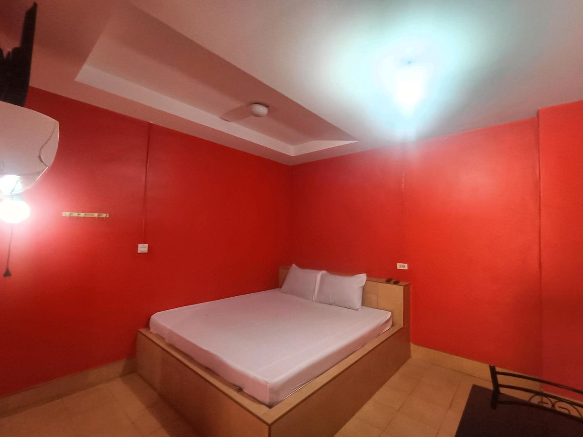 ขายกิจการโรงแรม & กิจการอพาร์ตเมนต์หัวหิน ประจวบคีรีขันธ์ : ขายด่วนกิจการรีสอร์ท 10 ห้อง ทำเลทอง หัวหิน-ปราณบุรี