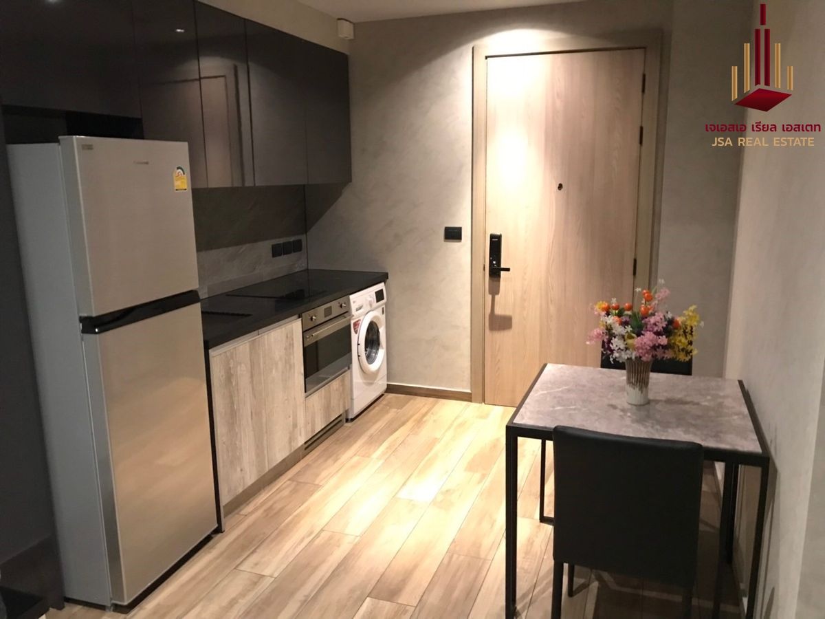 ขายคอนโดสุขุมวิท อโศก ทองหล่อ : ✨ ขาย The Lofts Asoke ราคา 7.8 M ห้อง 1B/1B