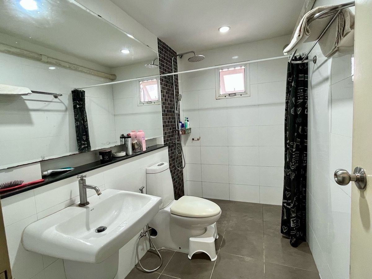 For SaleTownhomePattanakan, Srinakarin : Sell ​​Townhome, Soi Phatthanakan 44,38, EXCh. Beautiful like an angel