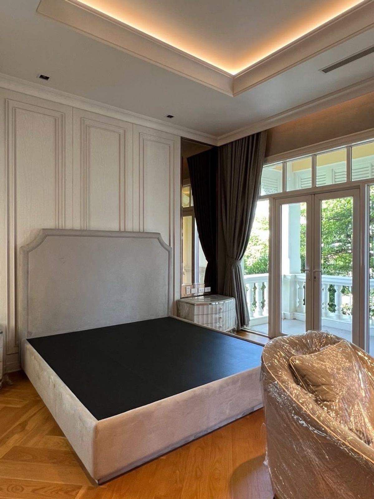 ขายบ้านเกษตร นวมินทร์ ลาดปลาเค้า : ขายบ้าน The Royal Risidence เกษตร นวมินทร์ ขนาด 1019.17 Sq.m 3 bed 6 bath ราคา 157.5 MB ติดต่อ 086-795-9997 