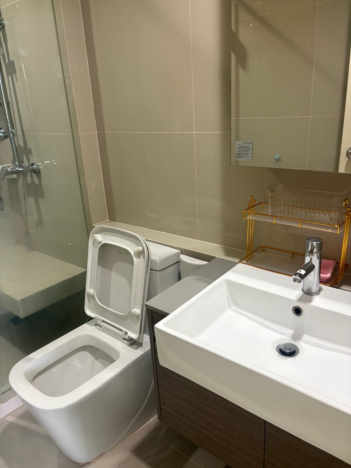 For RentCondoRatchadapisek, Huaikwang, Suttisan : ⚡️Flash Deal, the cheapest in the building ⚡️quin Ratchada 17, near MRT Sutthisan 2B2B 65 SQM 32,000.