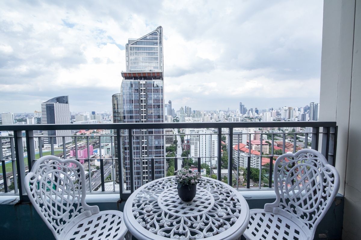 ให้เช่าคอนโดพระราม 9 เพชรบุรีตัดใหม่ RCA : ให้ เช่า ด่วน Q Asoke คิว อโศก 2ห้องนอน 2ห้องน้ำ (ราคาดีที่สุด)