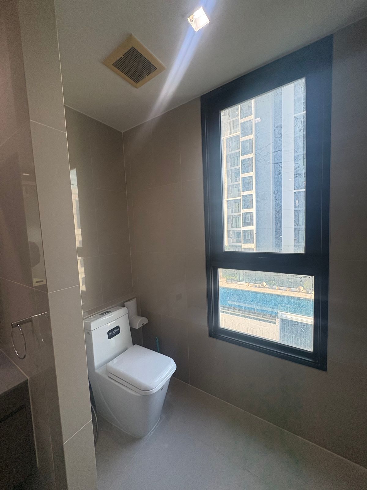 For RentCondoRatchadapisek, Huaikwang, Suttisan : ⚡️Flash Deal, the cheapest in the building ⚡️quin Ratchada 17, near MRT Sutthisan 2B2B 65 SQM 32,000.