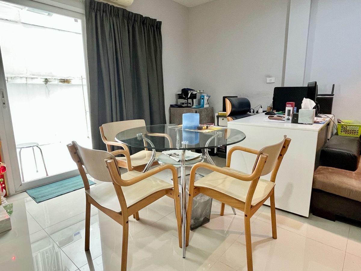 For SaleTownhomePattanakan, Srinakarin : Sell ​​Townhome, Soi Phatthanakan 44,38, EXCh. Beautiful like an angel