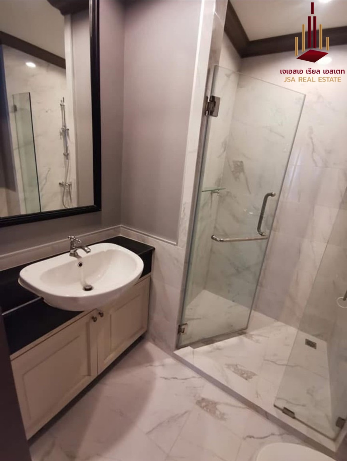 For RentCondoSiam Paragon ,Chulalongkorn,Samyan : ✨ For Rent: The Reserve Kasemsan 3 Condo ✨ 💰 ONLY 20,000 THB/Month