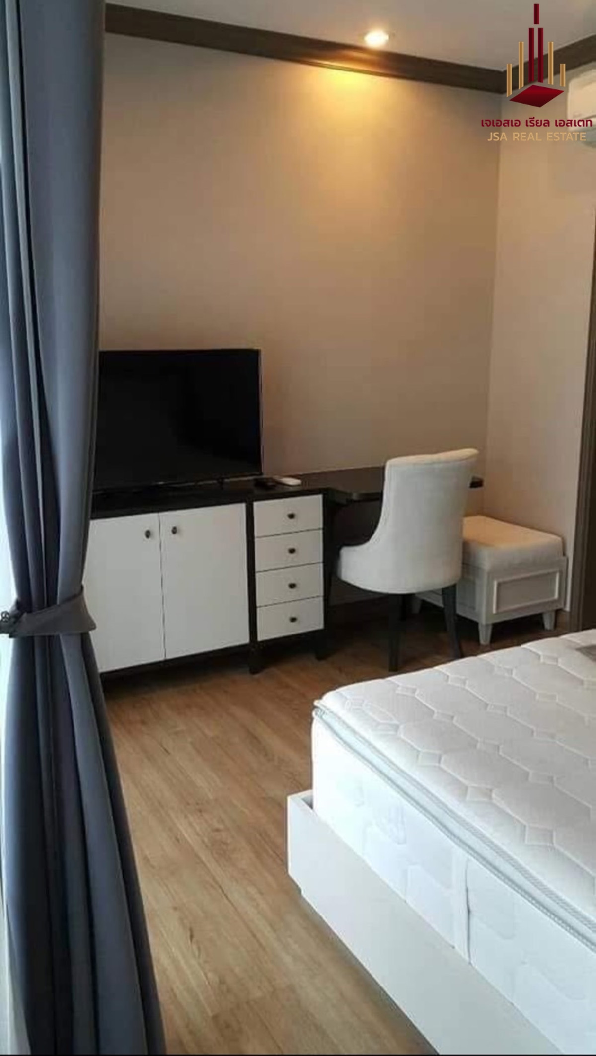 For RentCondoSiam Paragon ,Chulalongkorn,Samyan : ✨ For Rent: The Reserve Kasemsan 3 Condo ✨ 💰 ONLY 20,000 THB/Month