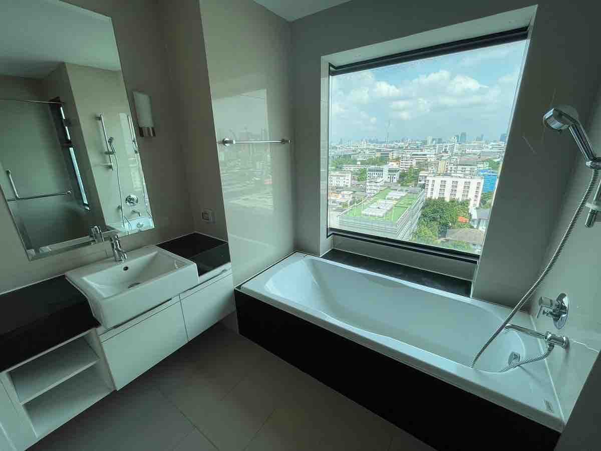 CondoRatchathewi,Phayathai : Rent/sell ★ Supalai Premier Ratchathewi ★ 100 sq m., 14th floor (2 bedroom, 2 bathroom), ★ near BTS Ratchathewi ★ near Siam Center, Siam Square, Siam Paragon ★ Many amenities ★ Complete electrical appliances