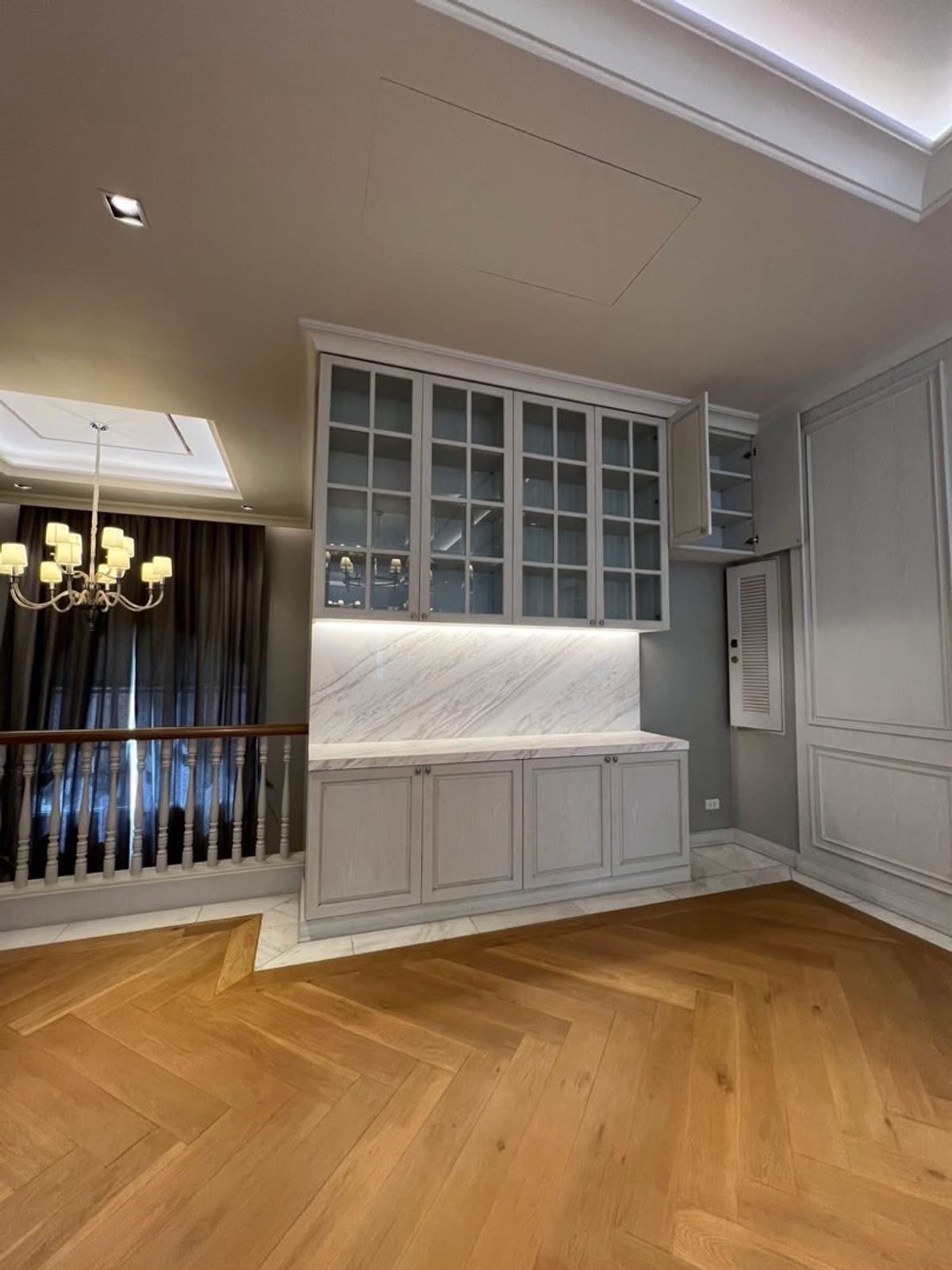 ขายบ้านเกษตร นวมินทร์ ลาดปลาเค้า : ขายบ้าน The Royal Risidence เกษตร นวมินทร์ ขนาด 1019.17 Sq.m 3 bed 6 bath ราคา 157.5 MB ติดต่อ 086-795-9997 