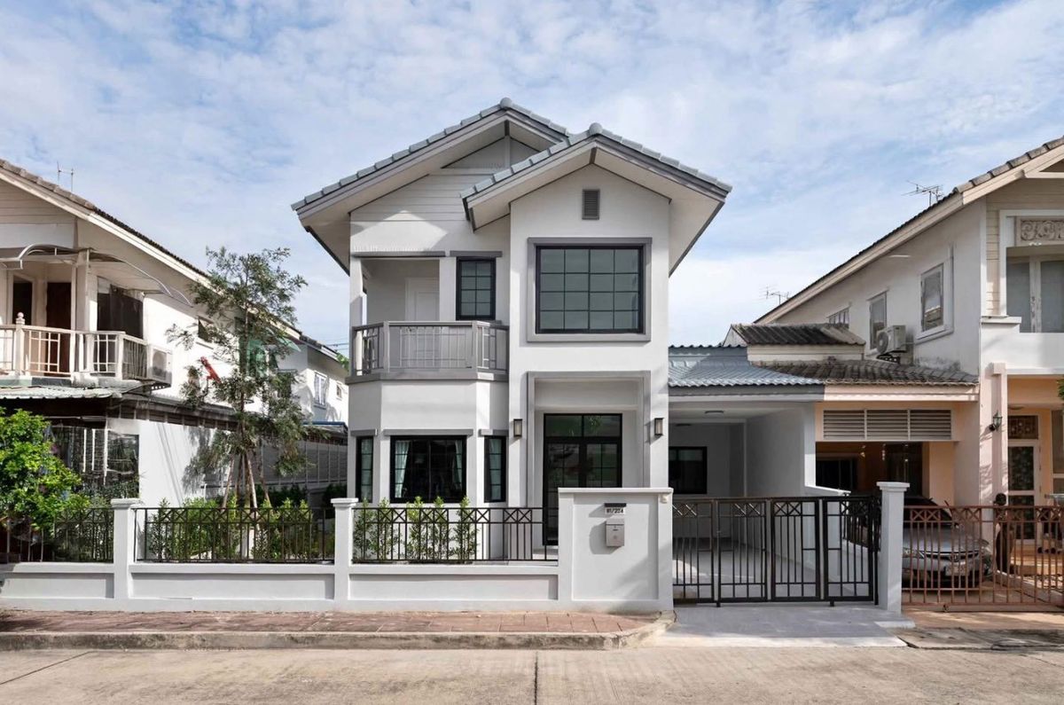 For SaleTownhomePathum Thani,Rangsit, Thammasat : 🎊 Installment starting at only 17,000 baht per month 🔥 House
