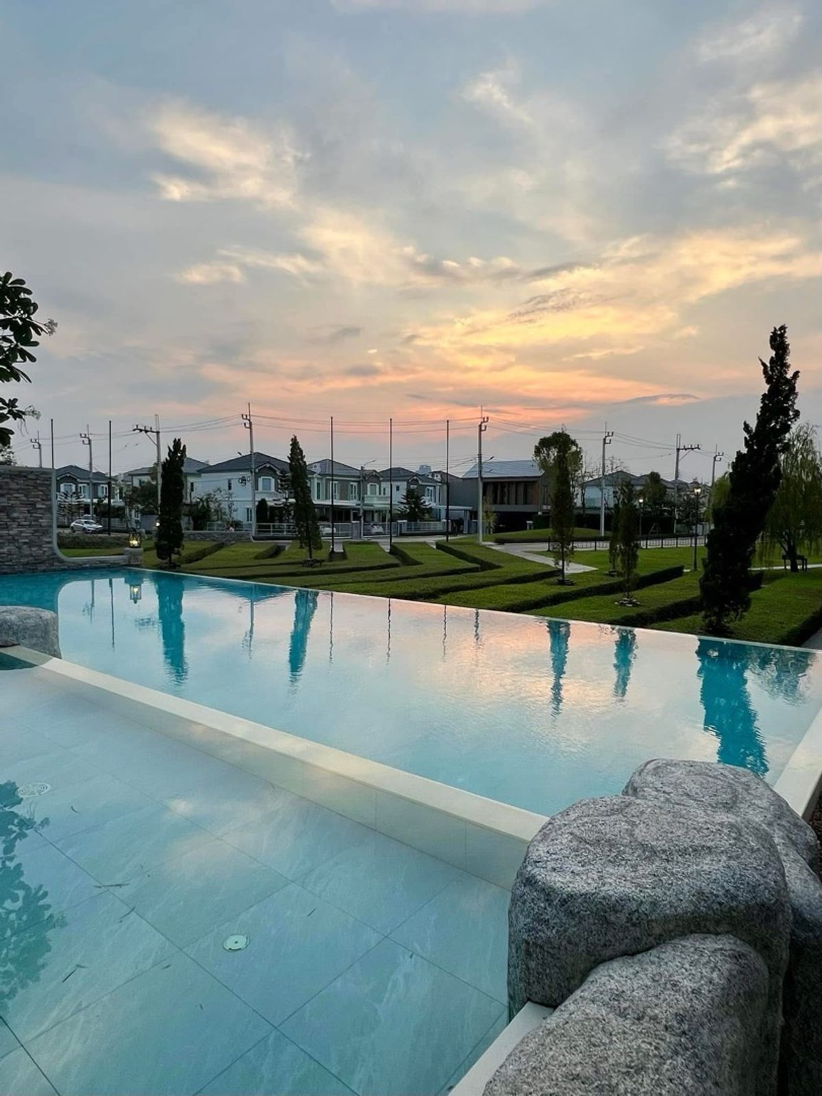 ขายบางนา แบริ่ง ลาซาล : ✴️ 𝐅𝐨𝐫𝐒𝐚𝐥𝐞 ✴️ 𝟖.𝟐 𝐌𝐛 ‼️ 𝐀𝐍𝐘𝐀 𝐁𝐀𝐍𝐆𝐍𝐀-𝐑𝐀𝐌𝐊𝐇𝐀𝐌𝐇𝐀𝐄𝐍𝐆𝟐 🏡 𝐡𝐨𝐭 𝐝𝐞𝐚𝐥 🔥 𝐁𝐞𝐚𝐮𝐭𝐢𝐟𝐮𝐥𝐥𝐲 𝐝𝐞𝐜𝐨𝐫𝐚𝐭𝐞𝐝 🌟🌟