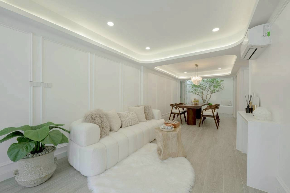 ขายทาวน์โฮมอ่อนนุช อุดมสุข : ทาวน์โฮม ปรีดี 42 | 3 ชั้น | 4 นอน 4 น้ำ 1 จอด | รีโนเวมใหม่ พร้อมอยู่