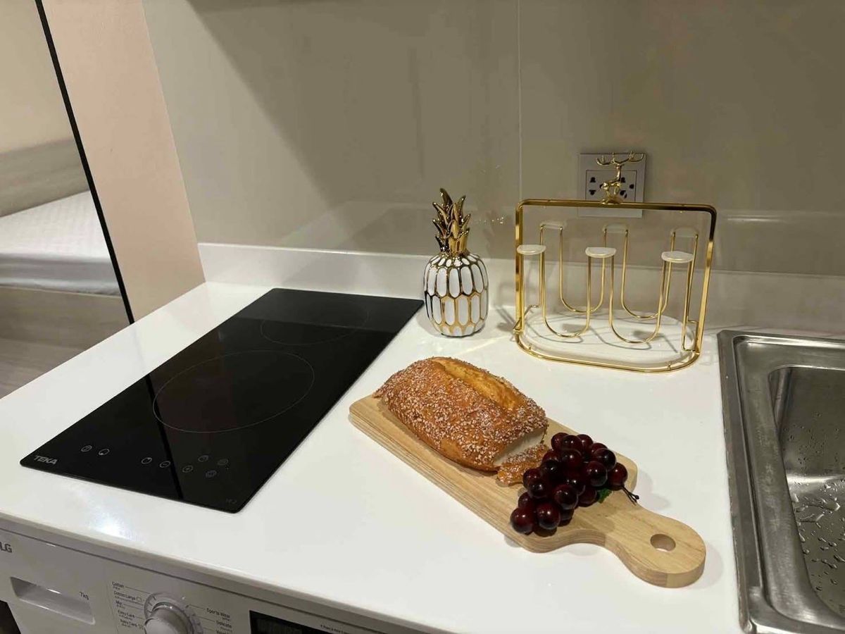 For RentCondoSamut Prakan,Samrong : ASPIRE ERAWAN PRIME condo for rent, Building A, Floor 17, City View 32.00 sq.m., price 12,000 baht