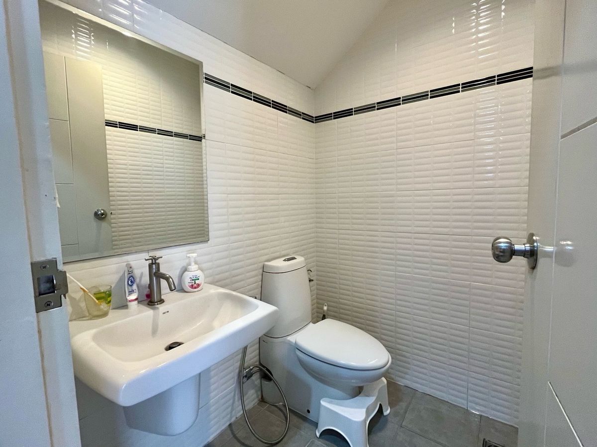 For SaleTownhomePattanakan, Srinakarin : Sell ​​Townhome, Soi Phatthanakan 44,38, EXCh. Beautiful like an angel