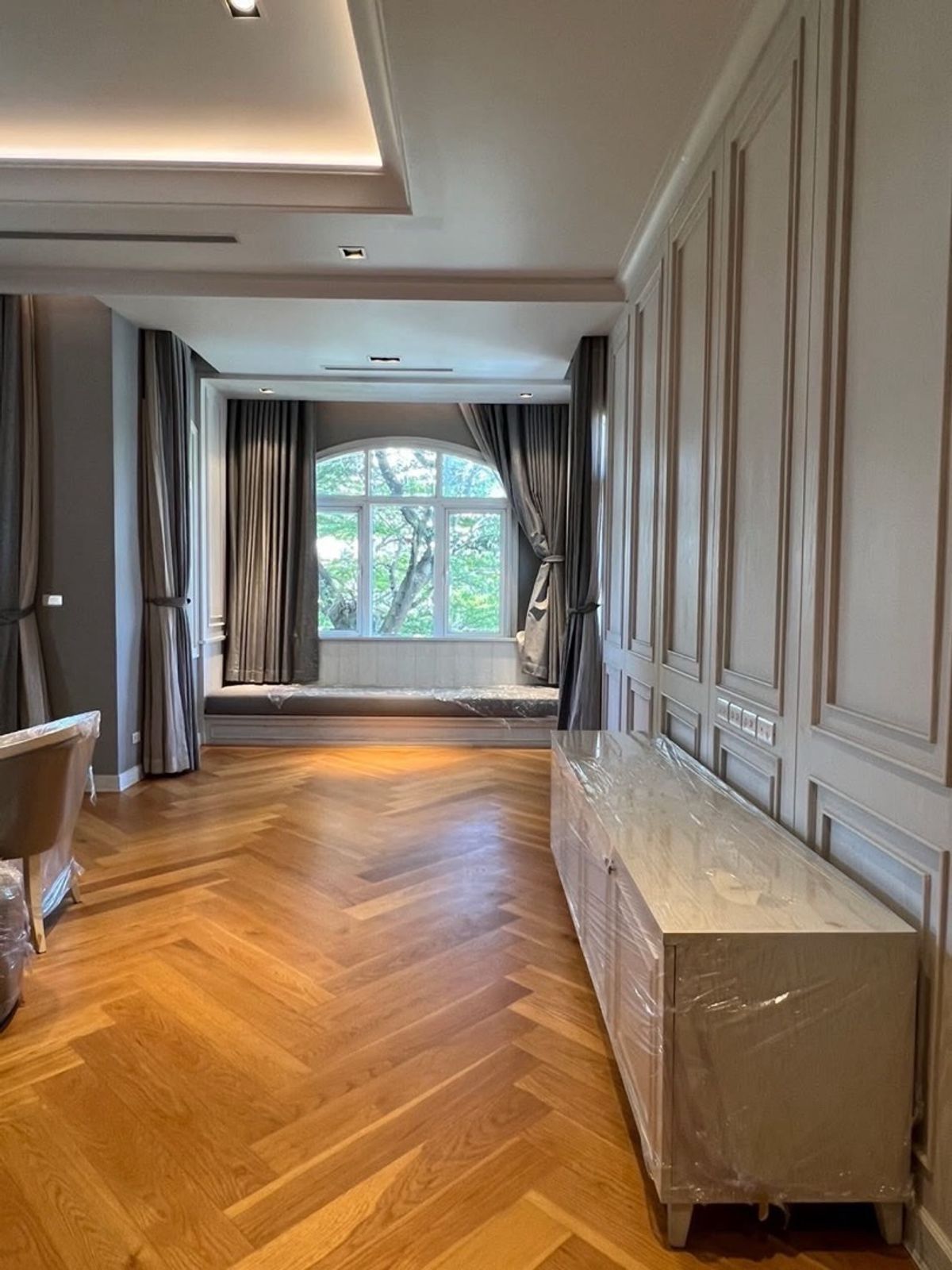 ขายบ้านเกษตร นวมินทร์ ลาดปลาเค้า : ขายบ้าน The Royal Risidence เกษตร นวมินทร์ ขนาด 1019.17 Sq.m 3 bed 6 bath ราคา 157.5 MB ติดต่อ 086-795-9997 