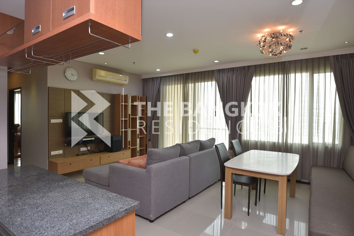 For RentCondoWongwianyai, Charoennakor : Ret !!!! 🔥🔥 Villa Sathorn 42K 🔥🔥 By Ag ball