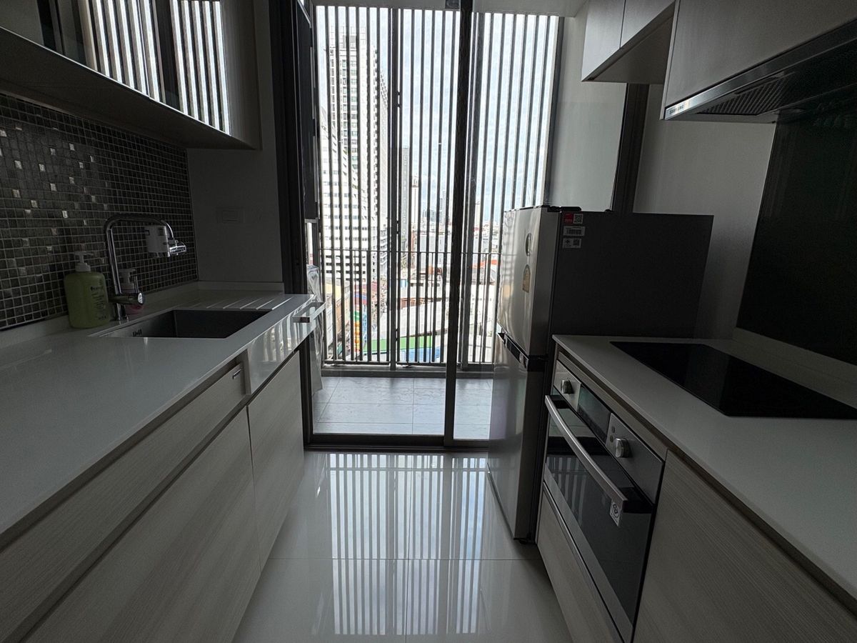 For RentCondoWongwianyai, Charoennakor : 🔥For urgent rent🔥The Room Wongwian Yai, spacious room, fully furnished, ready to move in, convenient transportation, next to BTS Wongwian Yai ❗