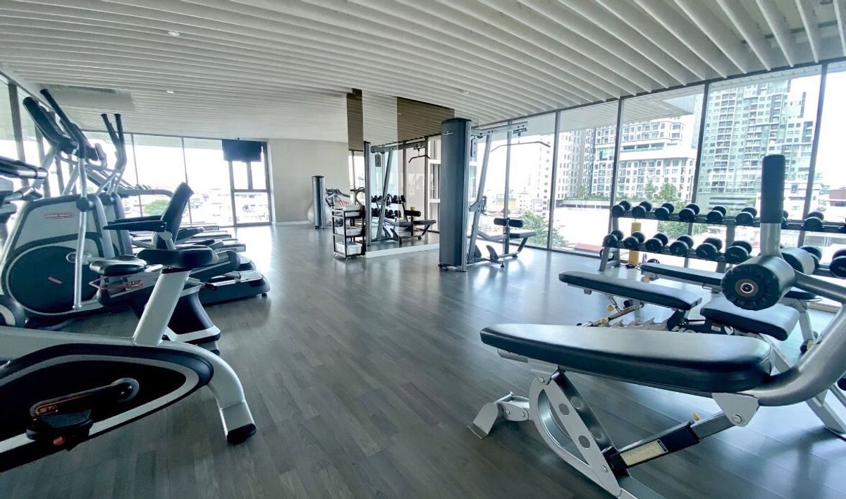 For RentCondoWongwianyai, Charoennakor : 🔥For urgent rent🔥The Room Wongwian Yai, spacious room, fully furnished, ready to move in, convenient transportation, next to BTS Wongwian Yai ❗