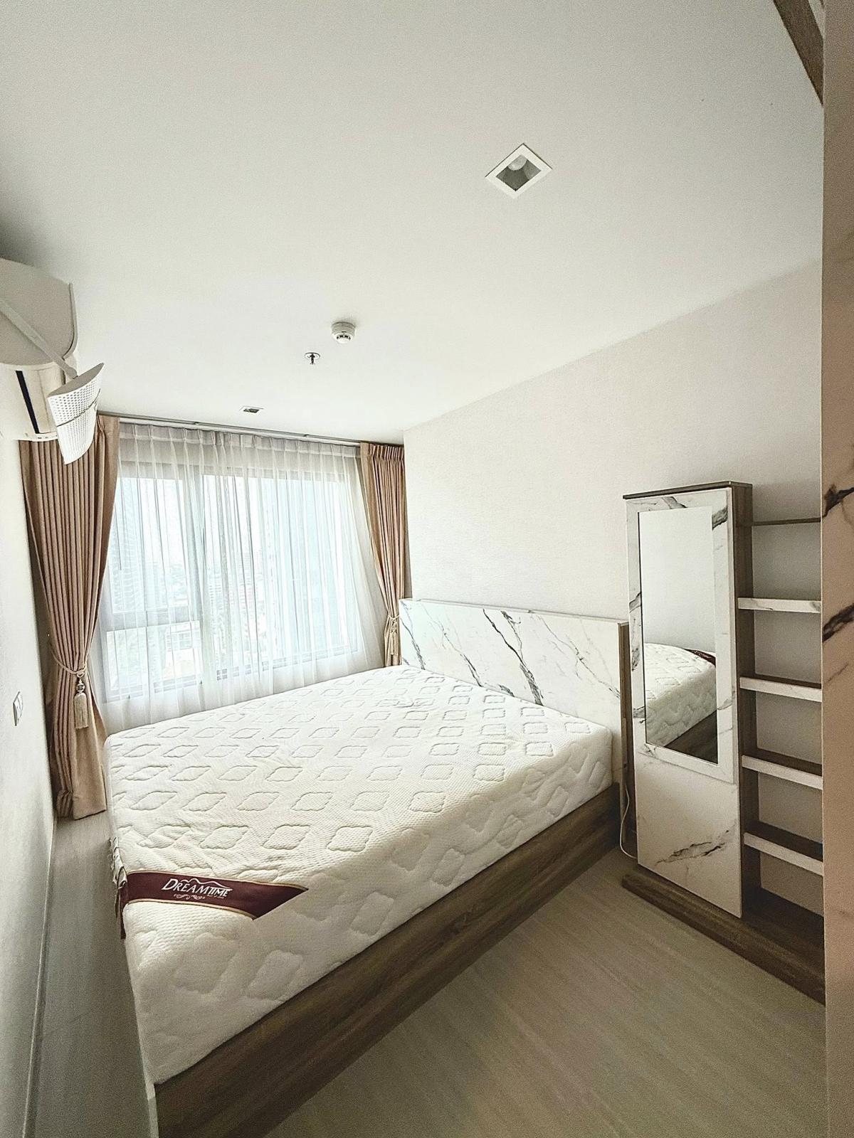 ให้เช่าคอนโดลาดพร้าว เซ็นทรัลลาดพร้าว : เช่าคอนโด Life Ladprao ใจกลางเมือง 1 ห้องนอน 20,000 บาท/ด. ใกล้ BTS/MRT, ห้างดัง และสิ่งอำนวยความสะดวกครบครัน!