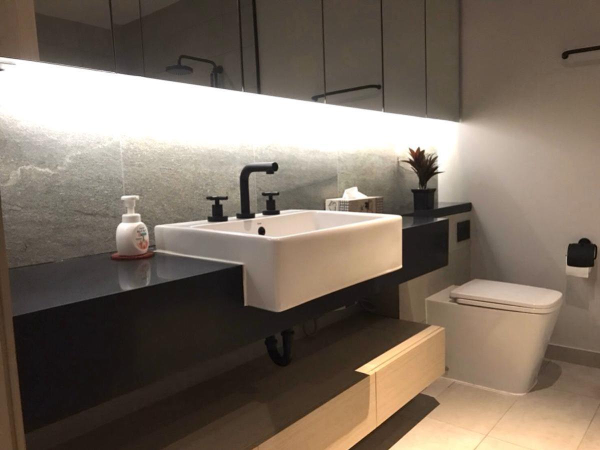 For RentCondoSukhumvit, Asoke, Thonglor : FOR RENT condo , The Lofts Asoke , MRT-Phetchaburi , Khlong Toei Nuea , Watthana , Bangkok , CX-06780