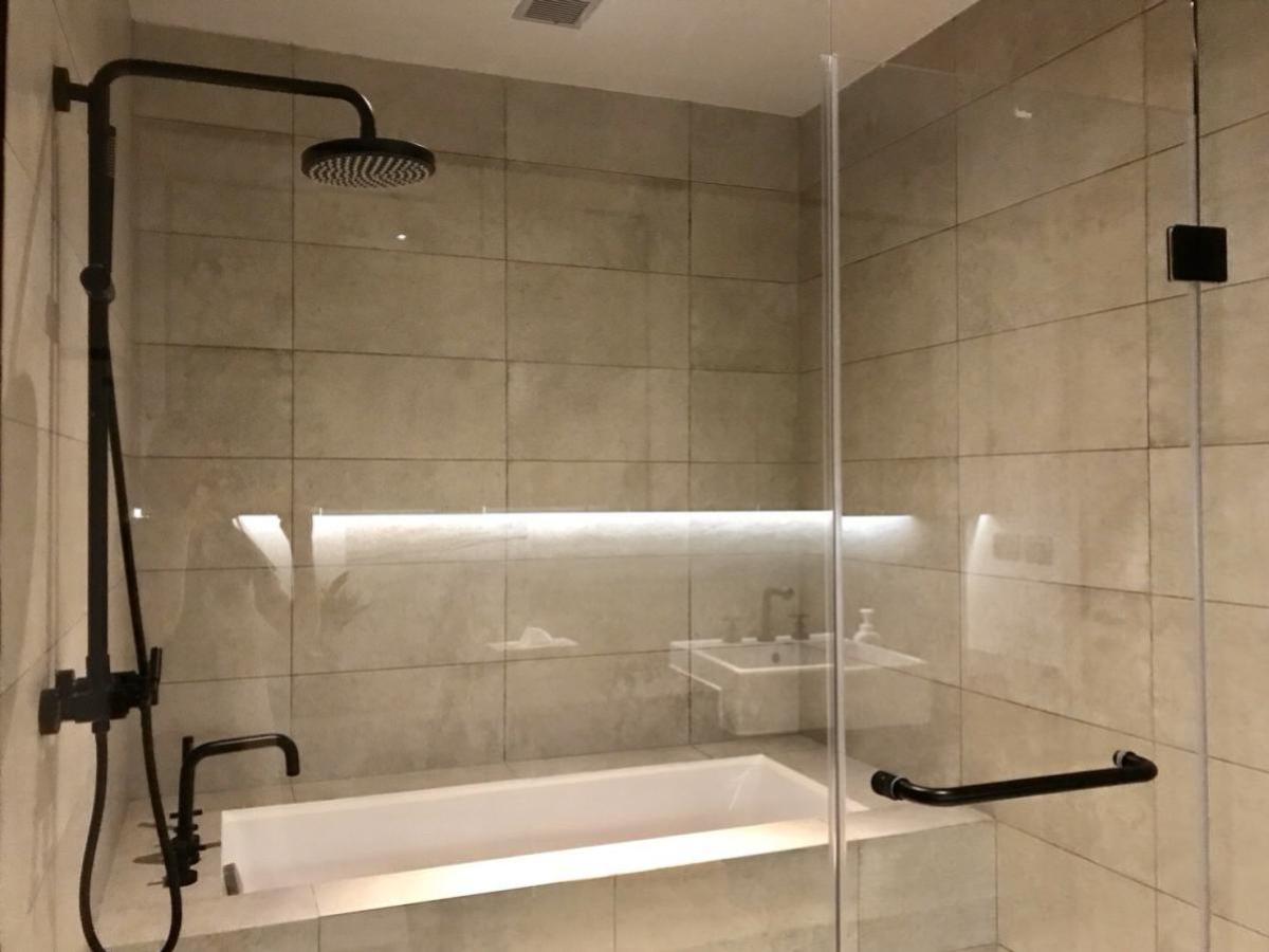 For RentCondoSukhumvit, Asoke, Thonglor : FOR RENT condo , The Lofts Asoke , MRT-Phetchaburi , Khlong Toei Nuea , Watthana , Bangkok , CX-06780