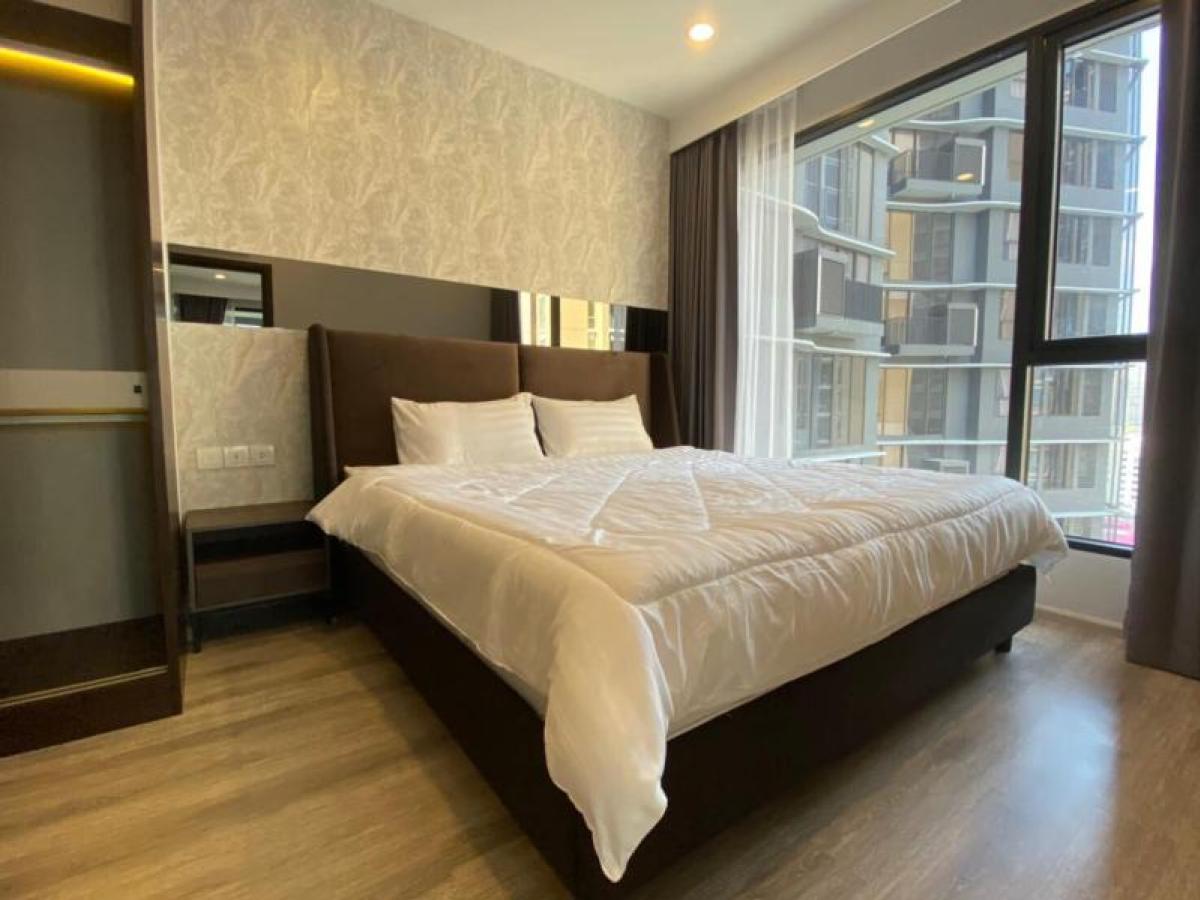 For RentCondoRama9, Petchburi, RCA : FOR RENT condo , Ideo Mobi Asoke , nice view , high floor , MRT-Phetchaburi , Bang Kapi , Huai Khwang , Bangkok , CX-06084