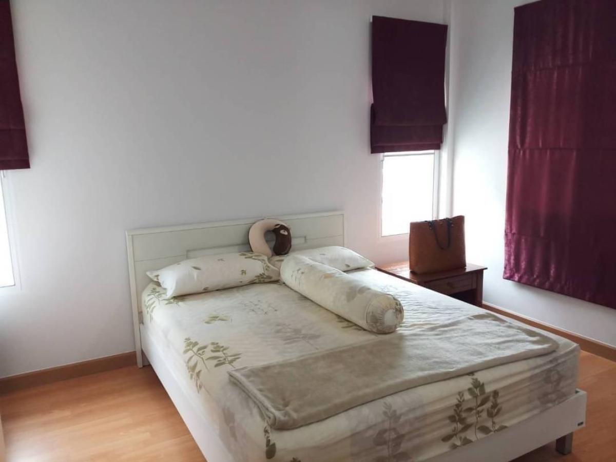 ขายบ้านลาดกระบัง สุวรรณภูมิ : 28/01/2026, บ้านภัทรา อ่อนนุช-วงแหวน ใกล้สโมสร พร้อมอยู่ หมู่บ้านร่มรื่น ถนนกว้าง ทำเลดี ใกล้สนามบินสุวรรณภูมิ ใกล้จุดขึ้น-ลง ทางด่วน มอเตอร์เวย์ ใกล้แอร์พอร์ตเรียลลิ้งค์ และห้างสรรพสินค้าครบครัน น้ำไม่ท่วม