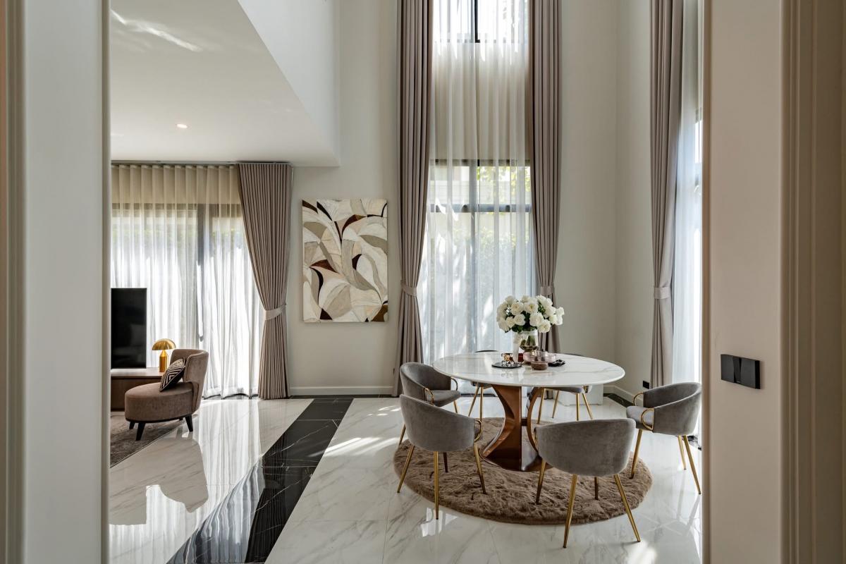 ขายบ้านพัฒนาการ ศรีนครินทร์ : 28/01/2026, ✨ ขาย/ให้เช่า บ้านเดี่ยว Super Luxury Cinq Royal กรุงเทพกรีฑา จาก Asset Five ✨