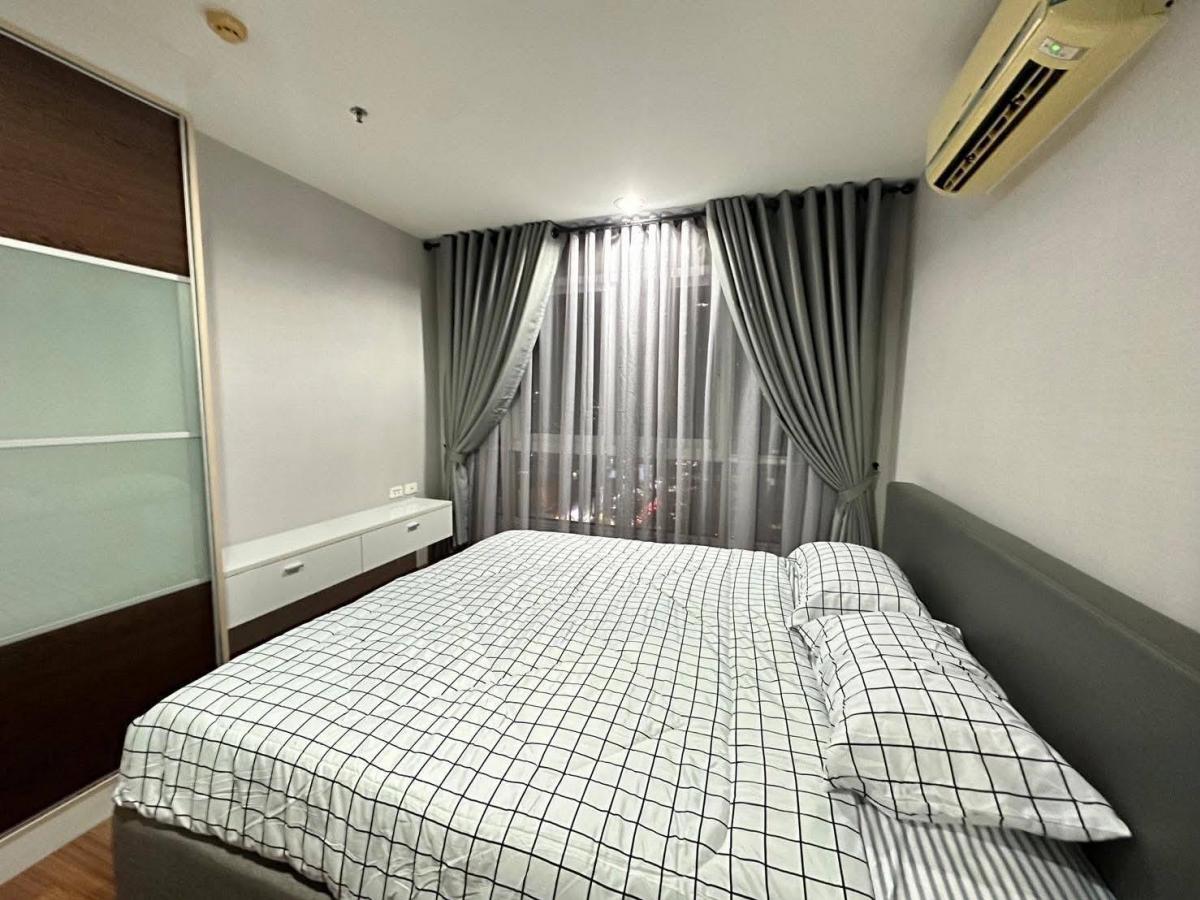 For SaleCondoRatchadapisek, Huaikwang, Suttisan : 1 bedroom condo in the center of Ratchada, near BTS / MRT Huai KhwangDiamond Ratchada 35 sqm. with swimming pool, only 2.7 million!
