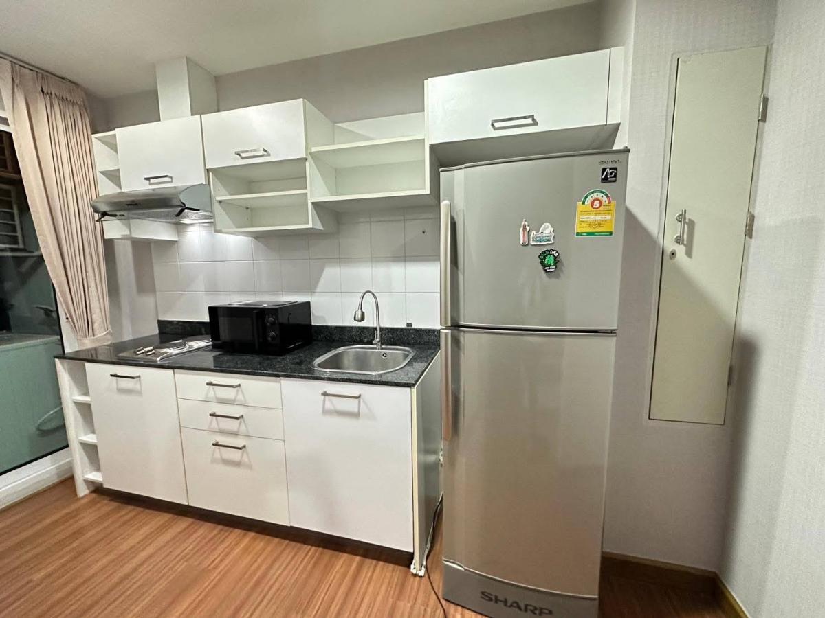 For SaleCondoRatchadapisek, Huaikwang, Suttisan : 1 bedroom condo in the center of Ratchada, near BTS / MRT Huai KhwangDiamond Ratchada 35 sqm. with swimming pool, only 2.7 million!