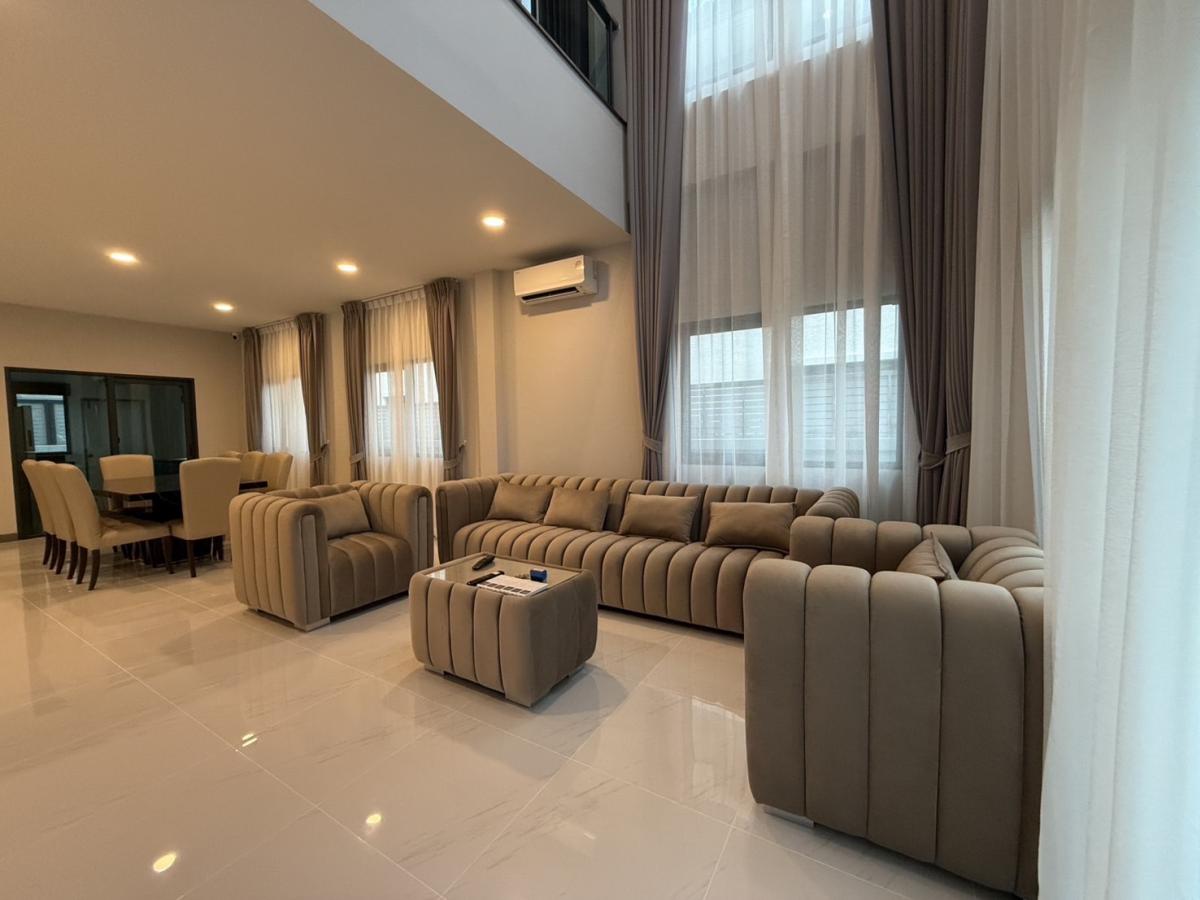 ให้เช่าบ้านบางนา แบริ่ง ลาซาล : 28/02/2026, The City Bangna ทาวน์โฮม 4 ห้องนอน 315 ตร.ม. ใกล้ BTS ราคาพิเศษ เช่าหรือซื้อได้ ใจกลางบางนา เริ่มต้น 130,000 บาท/เดือน