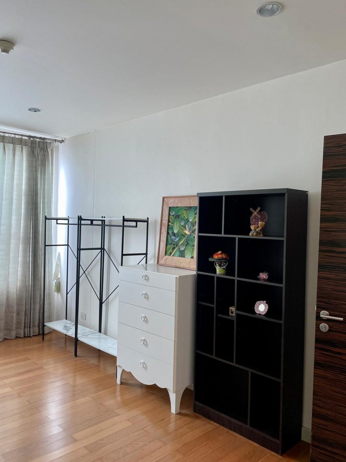 For SaleCondoWongwianyai, Charoennakor : 07/03/2026, Watermark Chaophraya River 3 bedrooms with stunning river viewOnly 19.5 million near BTS Taksin Bridge with complete facilities!