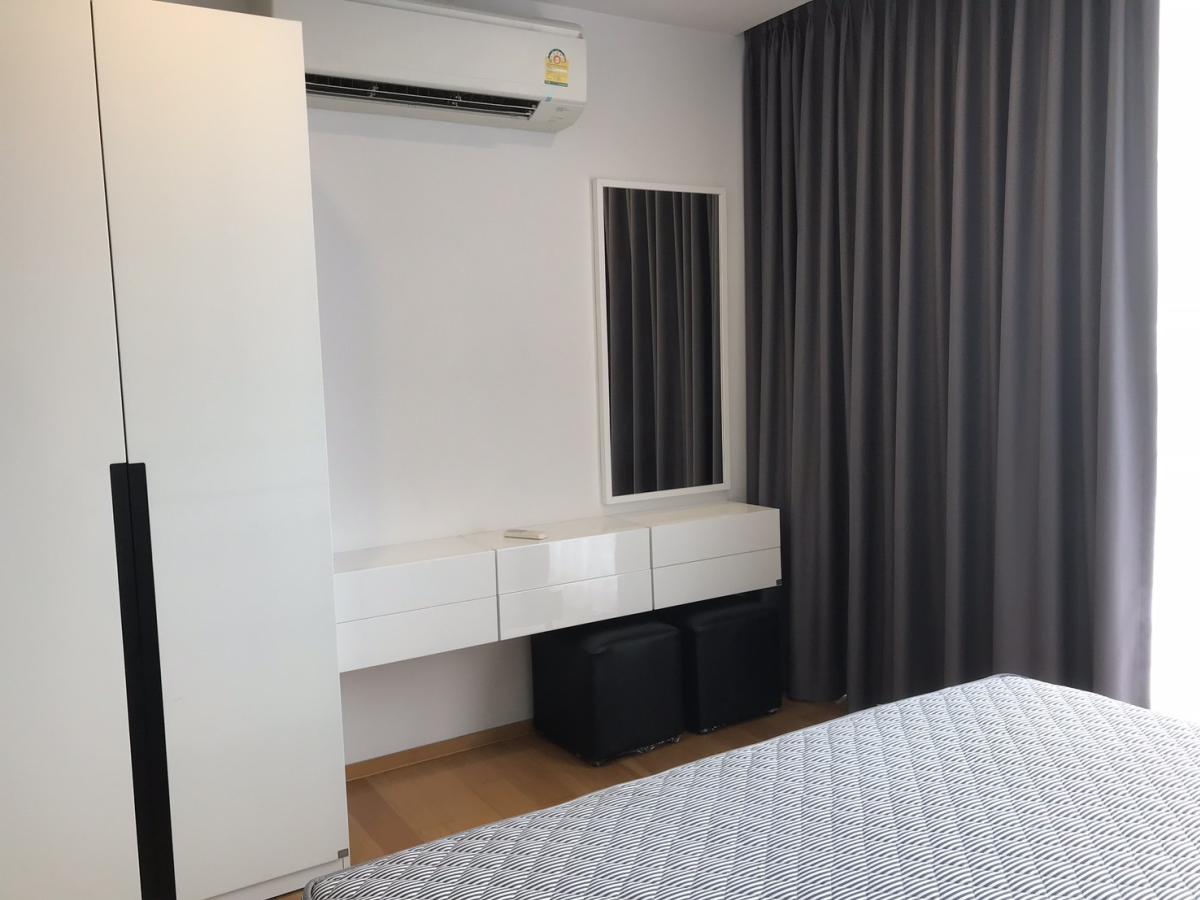 ขายคอนโดสาทร นราธิวาส : 03/04/2026, รวมค่าโอนคอนโด Noble Revo Silom 1 ห้องนอน ใกล้ BTS Surasak 
ราคาโดนใจ 4.9 ล้าน พร้อมสิ่งอำนวยความสะดวกสุดหรู! 0642748883