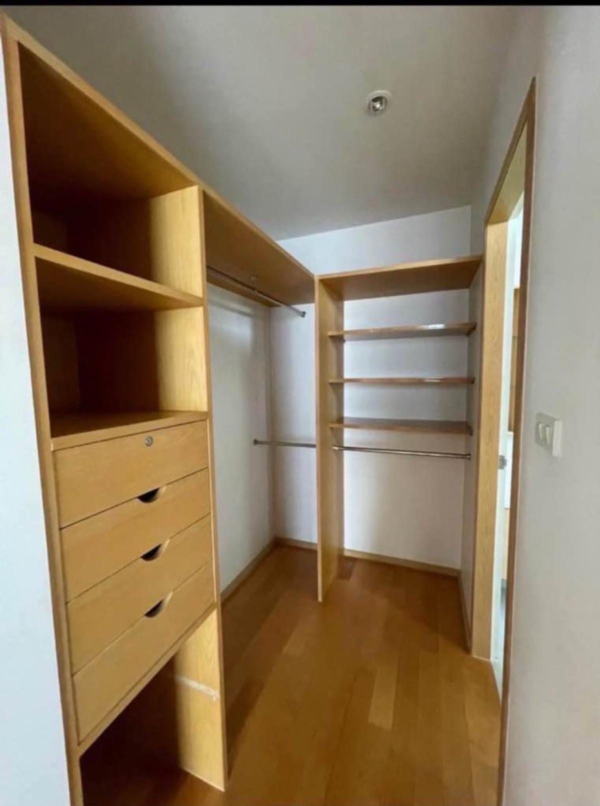 For SaleCondoRatchathewi,Phayathai : 03/04/2026, Super value Villa Rachatewi 2 bedrooms near BTS Ratchathewi
For sale at 14.9 million THB or rent at 37,000 THB/month with complete amenities! 0642748883