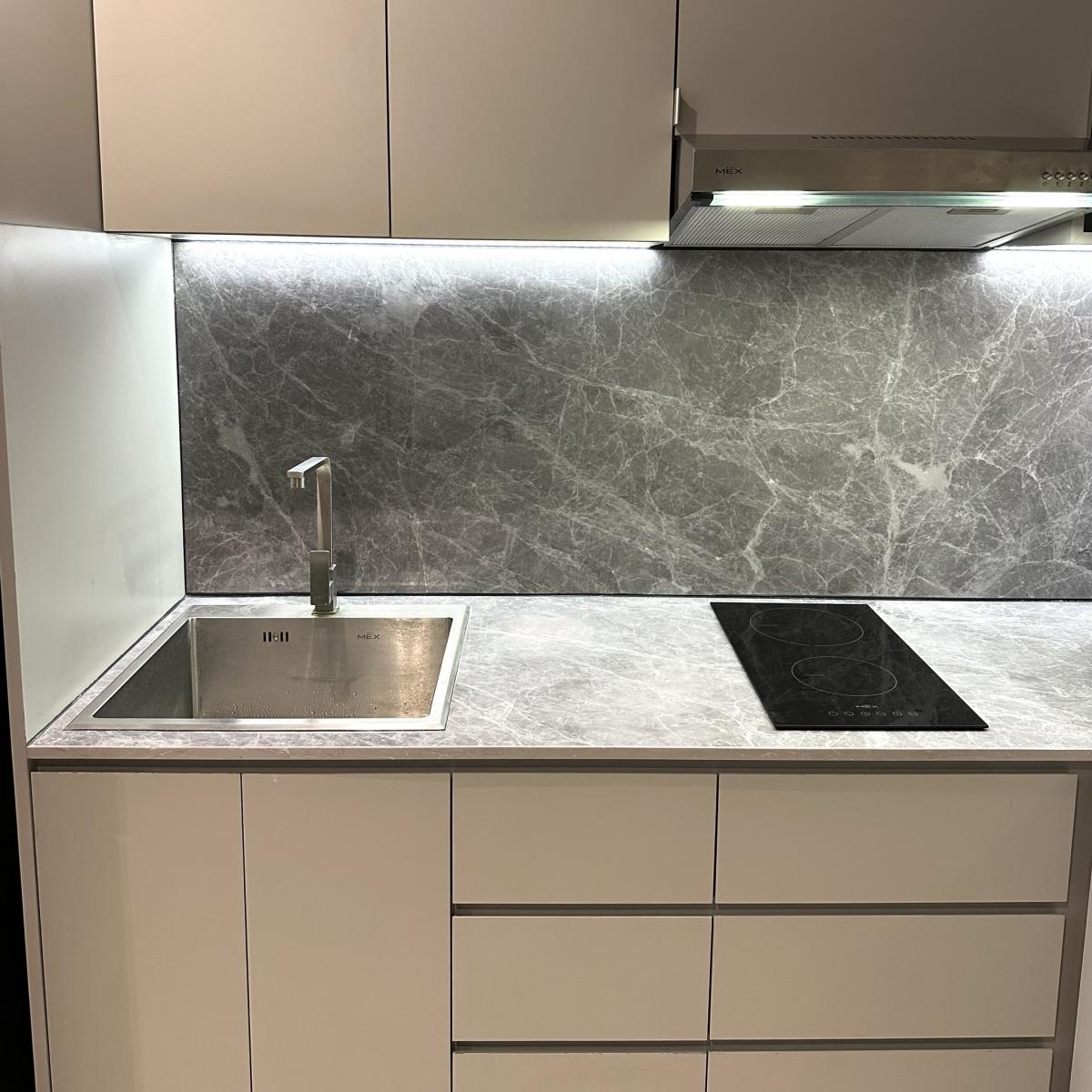 ขายคอนโดสุขุมวิท อโศก ทองหล่อ : 03/04/2026, รวมค่าโอนคอนโด 2 ห้องนอน ใจกลางอโศก ราคาสุดคุ้ม 4.99 ล้าน! 
พร้อมเข้าอยู่ ใกล้ BTS/MRT – สะดวกทุกการเดินทาง! 0642748883