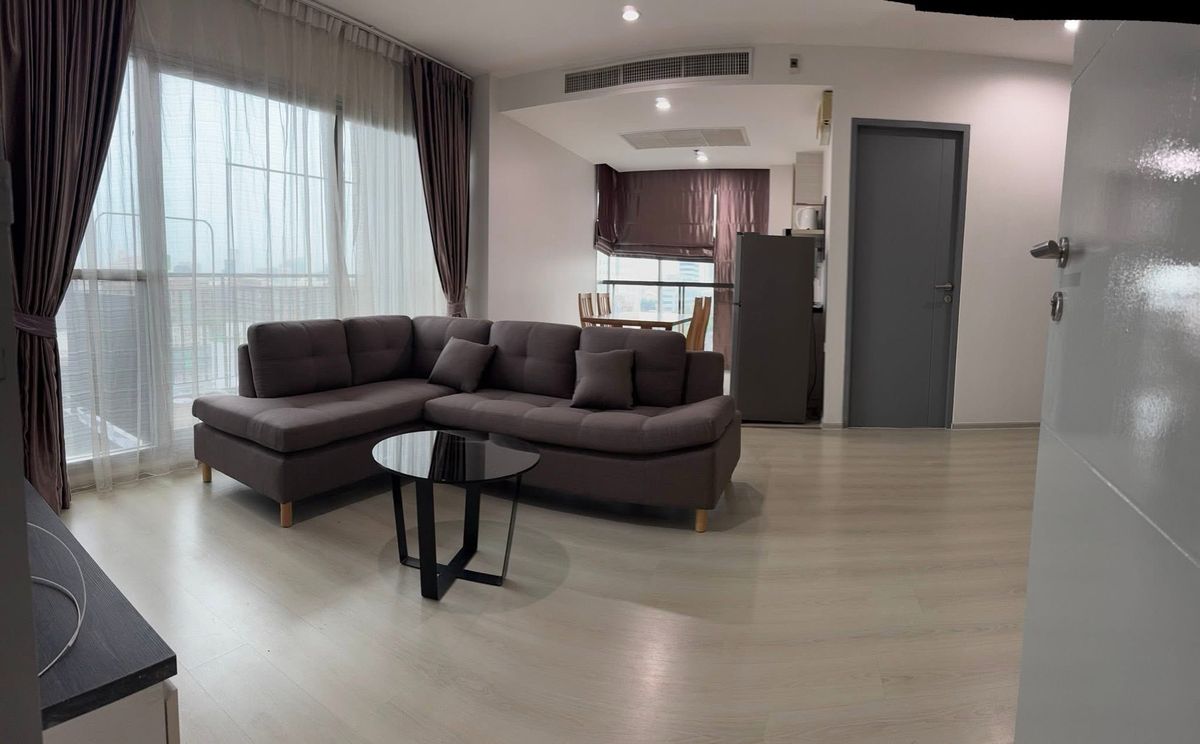 ให้เช่าคอนโดรัชดา ห้วยขวาง : Life Ratchadapisek/2 bed 2bath/65sqm./28,000