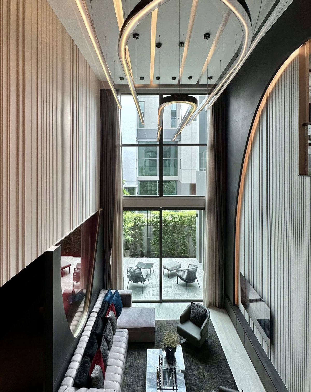 For RentHousePattanakan, Srinakarin : The Gentry phatthanakan 2 for rent 