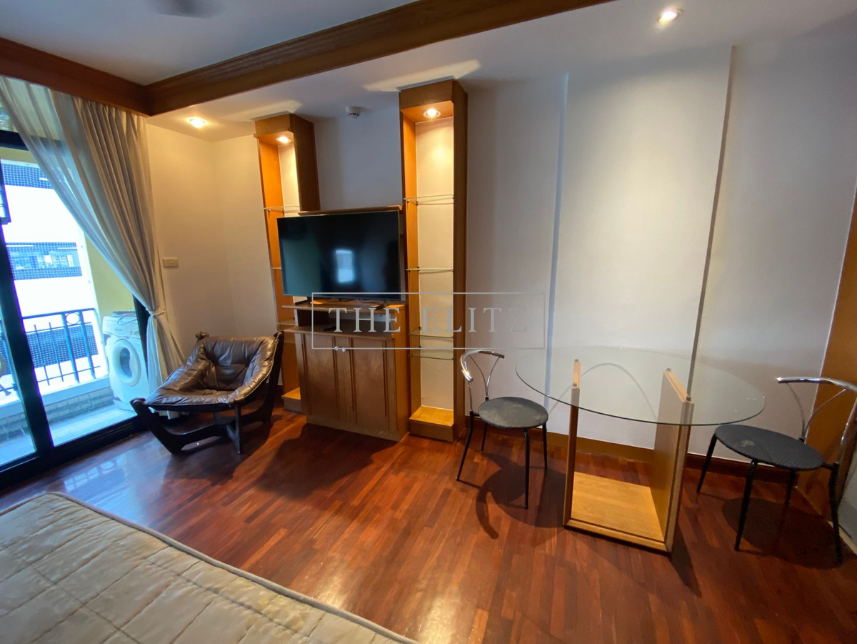 For RentCondoSilom, Saladaeng, Bangrak : ✨ Pipat Place | Beautiful room, peaceful atmosphere Luxury location in Sathorn - Silom, convenient to travel, ready to move in immediately ✔