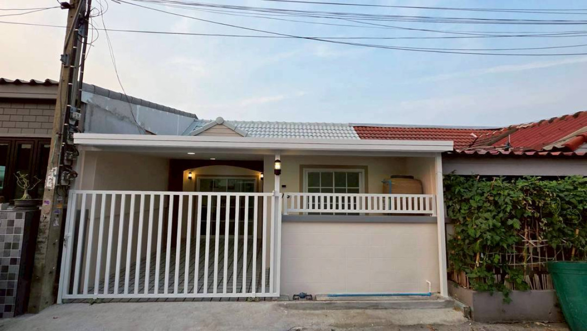 For SaleTownhomeNonthaburi, Bang Yai, Bangbuathong : For Sale Townhouse/Townhome , Baan Tawan Ngam , newly renovated , Bang Yai , Bang Yai , Nonthaburi , CX-143986