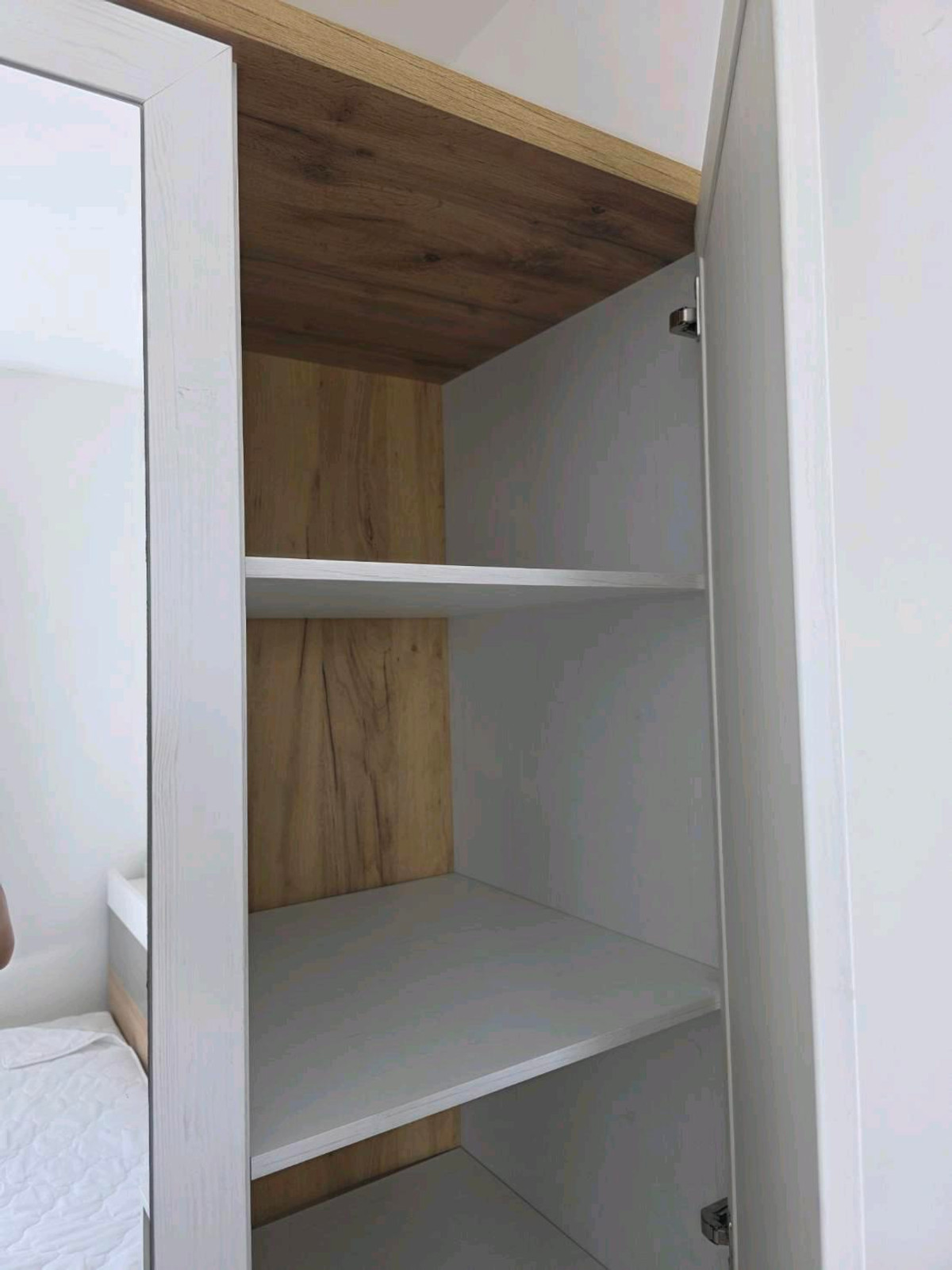 ให้เช่าทาวน์โฮมบางนา แบริ่ง ลาซาล : ทำเลทอง! หลังเมกาบางนา เดินเพียง 2 นาที บ้านว่างพร้อมเข้าอยู่ สามารถนัดดูได้ทุกวัน
อยู่โซนแรก ไม่รอดใต้ทางด่วน 💰 ราคาเช่า : 40,000 บาท/เดือนราคาต่อรองได้