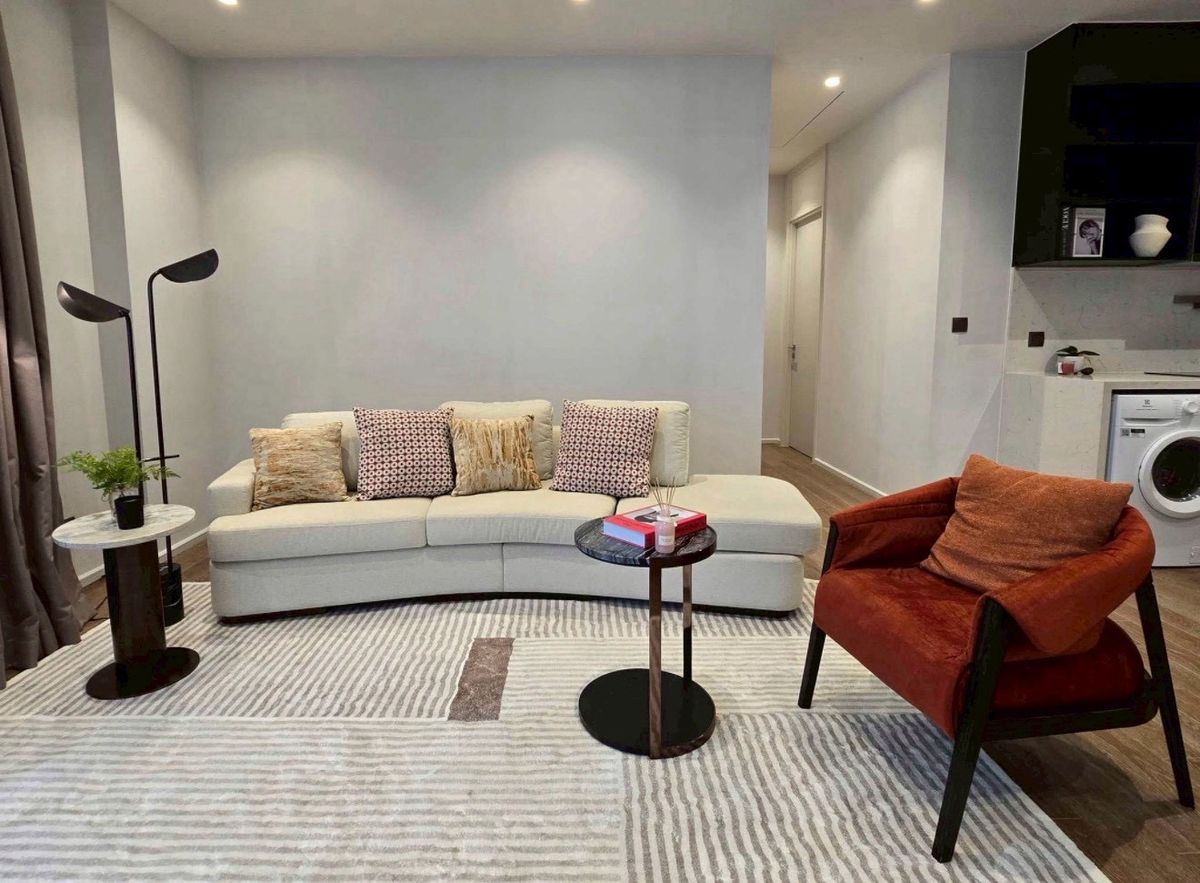 For RentCondoWitthayu, Chidlom, Langsuan, Ploenchit : 🔑✨ Exclusive Offer • Beautiful Fully Furnished • Ready-to-Move-In Unit • For Rent at ✨ MUNIQ LANGSUAN  • Near 🚝 BTS ชิดลม