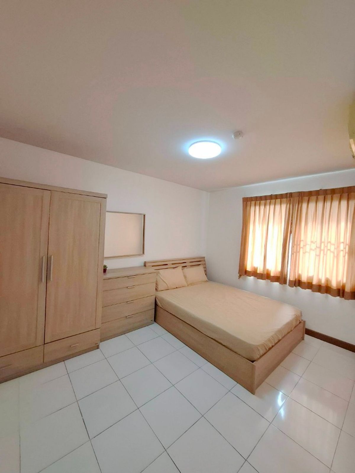 For RentCondoRatchadapisek, Huaikwang, Suttisan : ✅ CTHR102 ✅ Line : @p2nproperty