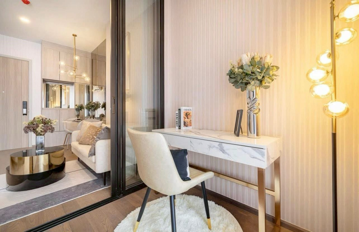 ให้เช่าคอนโดราชเทวี พญาไท : ★ Park Origin Phayathai ★ 35 ตรม.,ชั้น 5 (1 ห้องนอน), ★ใกล้ BTS พญาไท  เชื่อมต่อ Airport link พญาไท★ใกล้ทั้งสถานพยาบาล, สถานศึกษา ★ สิ่งอำนวยความสะดวกมากมาย★ เครื่องใช้ไฟฟ้าครบครัน★ 