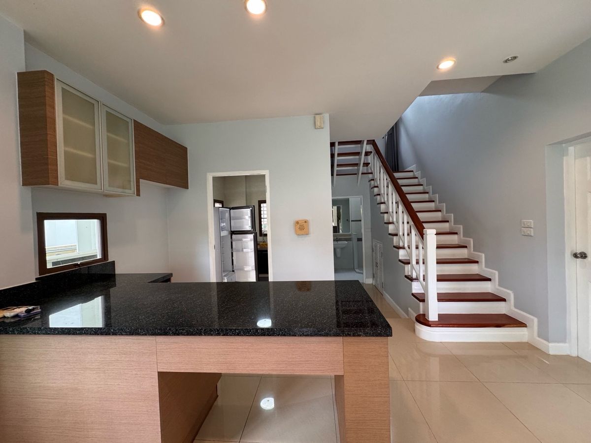 ให้เช่าบ้านบางนา แบริ่ง ลาซาล : 💥ForRent💥4Bed •  Setthasiri Bangna-Wongwaen 🏡 Next to Mega Bangna ‼️ 🐶 Pet Friendly with Big Garden 🌳 Ready to move in ‼️  Fully Furnished ✨