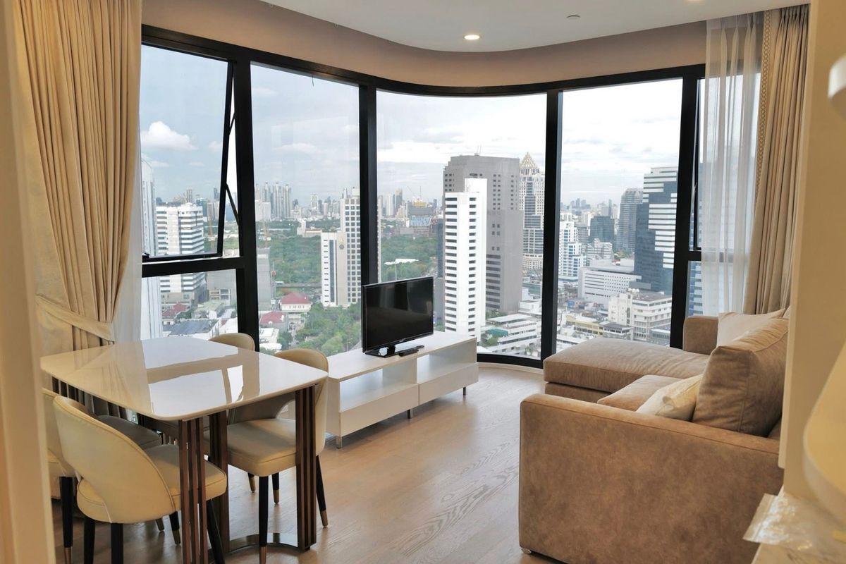ให้เช่าคอนโดสยาม จุฬา สามย่าน : Ashton Chula-Silom 2bed📍
High Floor Luxuary Condo✨
Contact k’punpun 0636425995