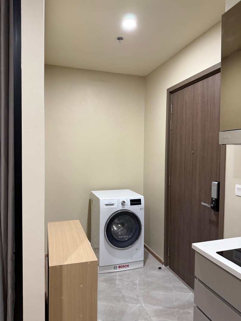 For RentCondoRama9, Petchburi, RCA : 🔥Urgent Rent🔥 The Line Chatuchak - Mo Chit, a high-rise condo with a beautiful view, fully furnished and ready to move in. Near MRT Phetchaburi and BTS Phrom Phong.