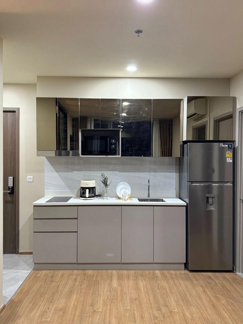 For RentCondoRama9, Petchburi, RCA : 🔥Urgent Rent🔥 The Line Chatuchak - Mo Chit, a high-rise condo with a beautiful view, fully furnished and ready to move in. Near MRT Phetchaburi and BTS Phrom Phong.