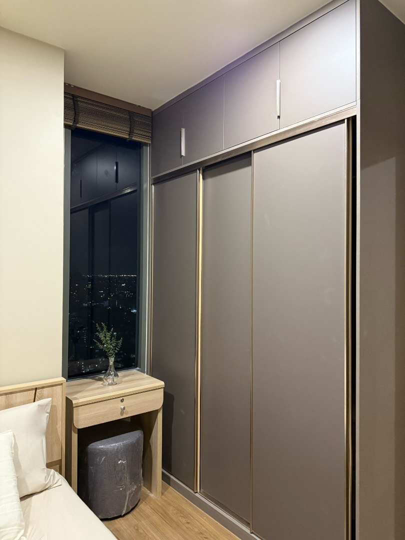 For RentCondoRama9, Petchburi, RCA : 🔥Urgent Rent🔥 The Line Chatuchak - Mo Chit, a high-rise condo with a beautiful view, fully furnished and ready to move in. Near MRT Phetchaburi and BTS Phrom Phong.