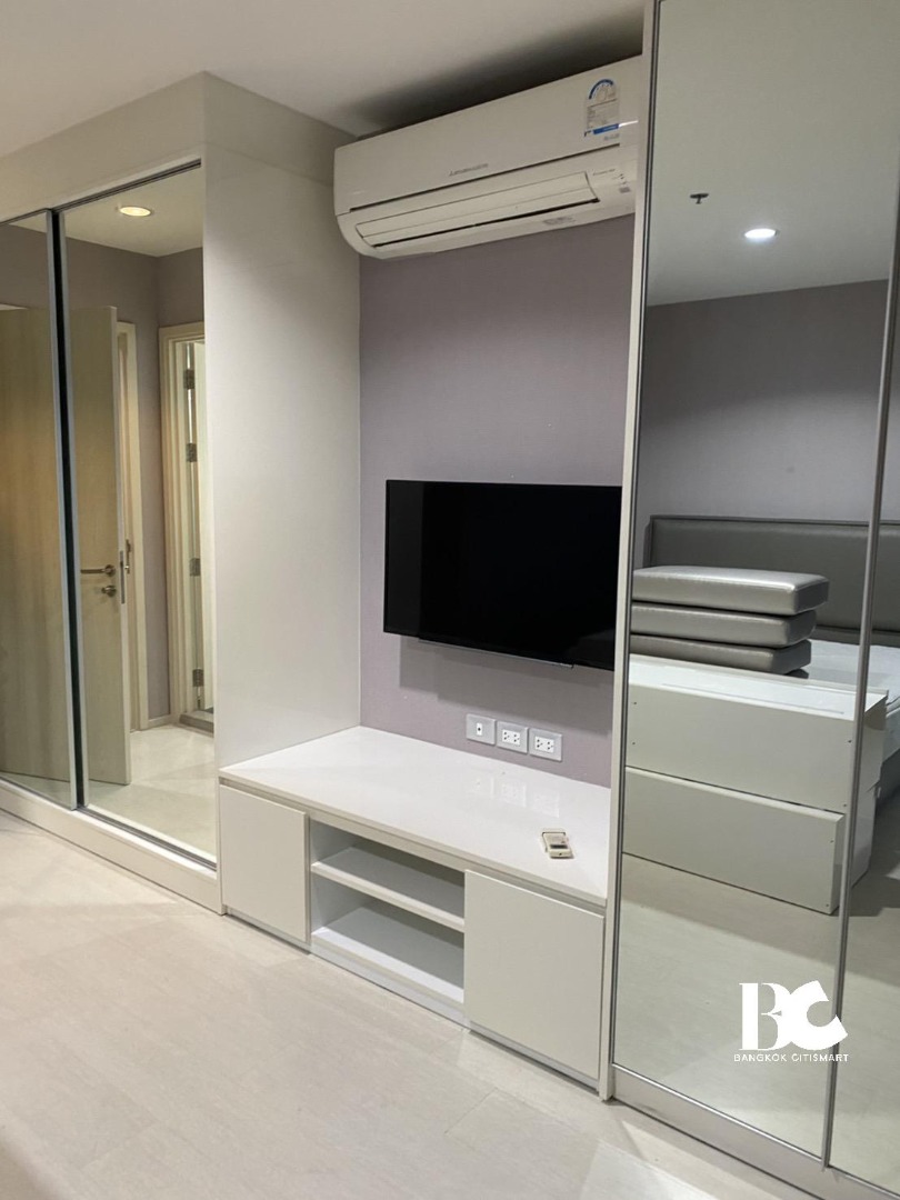 For RentCondoSukhumvit, Asoke, Thonglor : 🔥Urgent rental🔥Rhythm Sukhumvit 42* near BTS Ekkamai, fully furnished, ready to move in